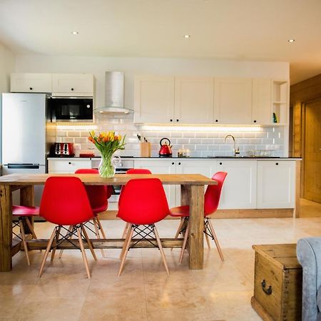 'Petite Ferme Les Bouts' Apartment, Sleeps 6, Nr Morzine La Cote d'Arbroz Eksteriør billede
