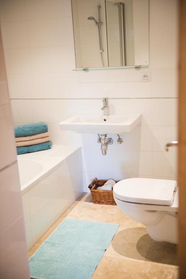 'Petite Ferme Les Bouts' Apartment, Sleeps 6, Nr Morzine La Cote d'Arbroz Eksteriør billede
